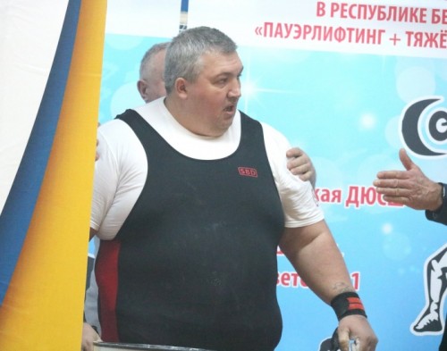 Новгородский спортсмен  стал победителем Кубка Европы по пауэрлифтингу.
